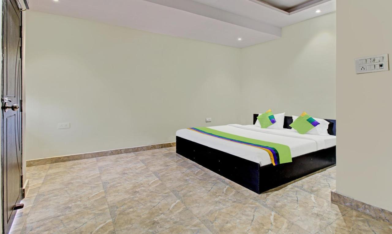 Hotel Treebo Trend Wedding Bells Kanpur Exterior foto