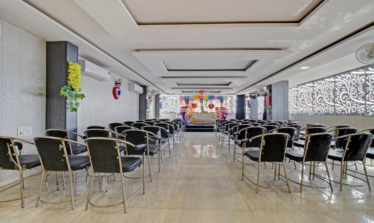 Hotel Treebo Trend Wedding Bells Kanpur Exterior foto