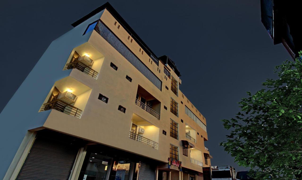 Hotel Treebo Trend Wedding Bells Kanpur Exterior foto