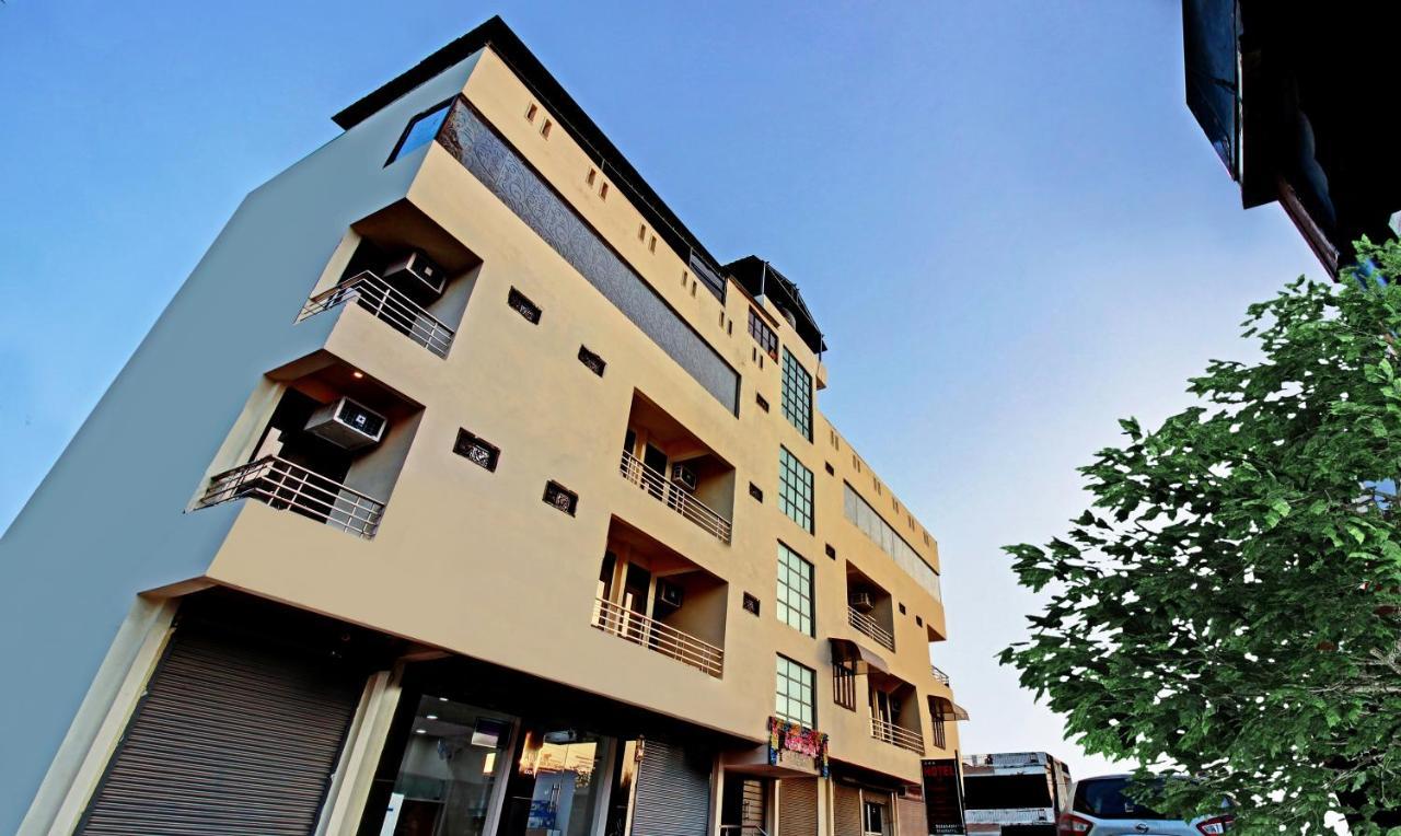 Hotel Treebo Trend Wedding Bells Kanpur Exterior foto